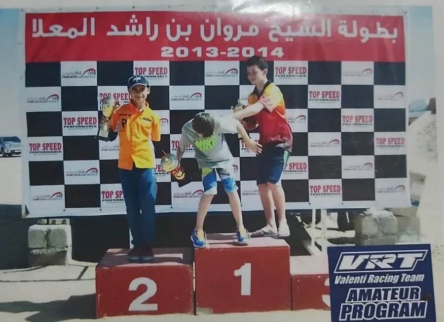Podio del campionato Sheikh Marwan bin Rashid Al Mualla 2013-2014 con il VRT Amateur Program